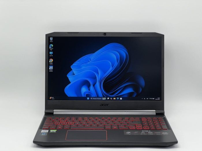 Ігровий ноутбук Б-клас Acer Nitro 5 AN515-55-53E5 / 15.6" (1920x1080) IPS / Intel Core i5-10300H (4 (8) ядра по 2.5 - 4.5 GHz) / 16 GB DDR4 / 240 GB SSD / nVidia GeForce RTX 3050, 4 GB GDDR6, 128-bit / WebCam б/в - зображення 2