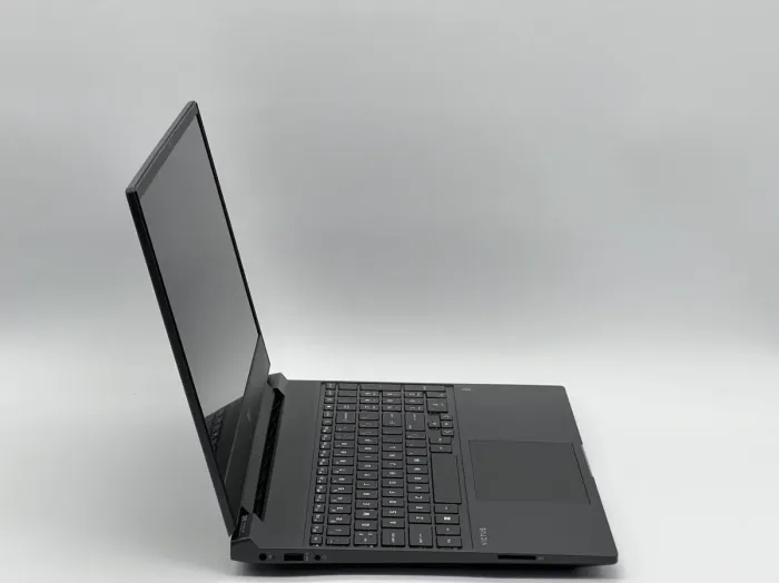 Ігровий ноутбук HP Victus 15-fa1072wm / 15.6" (1920x1080) IPS / AMD Ryzen 5 5600H (6 (12) ядер по 3.3 - 4.2 GHz) / 16 GB DDR4 / 480 GB SSD / nVidia GeForce GTX 1650, 4 GB GDDR5, 128-bit / WebCam б/в - зображення 3