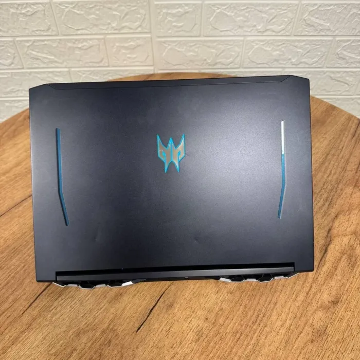 Ігровий ноутбук Б-клас Acer Predator Helios 300 PH315-54 / 15.6" (1920x1080) IPS / Intel Core i7-11800H (8 (16) ядер по 2.3 - 4.6 GHz) / 16 GB DDR4 / 512 GB SSD / nVidia GeForce RTX 3060, 6 GB GDDR6, 192-bit / WebCam б/в - зображення 3