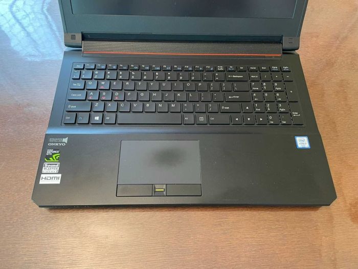 Ігровий ноутбук Clevo N155RDi / 15,6" (1920x1080) TN / Intel Core i7-6700HQ (4 (8) ядра по 2,6 - 3,5 ГГц) / 16 ГБ DDR3 / 256 ГБ SSD / nVidia GeForce GTX 960, 2 ГБ GDDR5, 128-біт / Веб-камера б/в - зображення 4