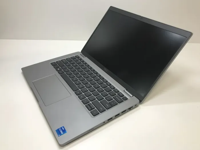 Ультрабук Dell Latitude 5420 / 14" (1920x1080) IPS / Intel Core i5-1145G7 (4 (8) ядер 2,6 - 4,4 ГГц) / 8 ГБ DDR4 / 256 ГБ SSD / Intel Iris Xe Graphics / WebCam / HDMI б/в - зображення 3