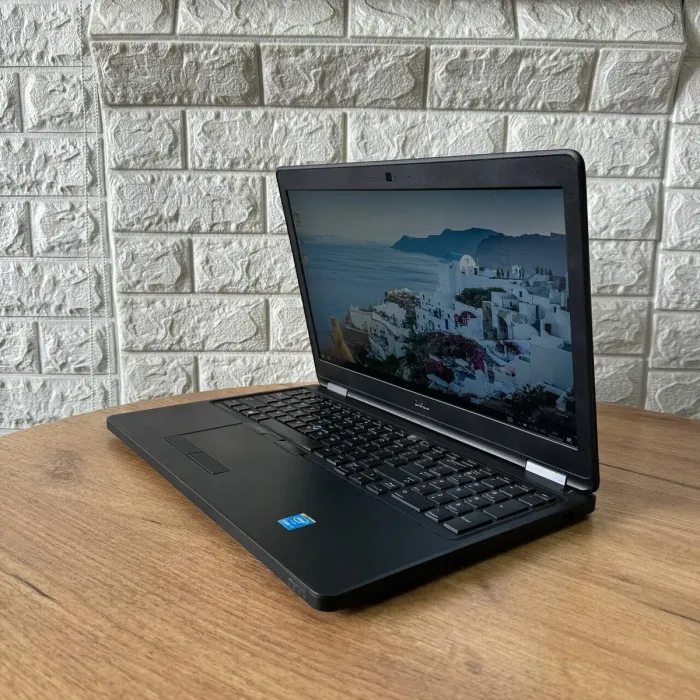 Ноутбук Б-клас Dell Latitude E5550 / 15.6" (1920x1080) IPS / Intel Core i7-5600U (2 (4) ядра по 2.6 - 3.2 GHz) / 8 GB DDR3 / 480 GB SSD / Intel HD Graphics 5500 / WebCam б/в - зображення 5