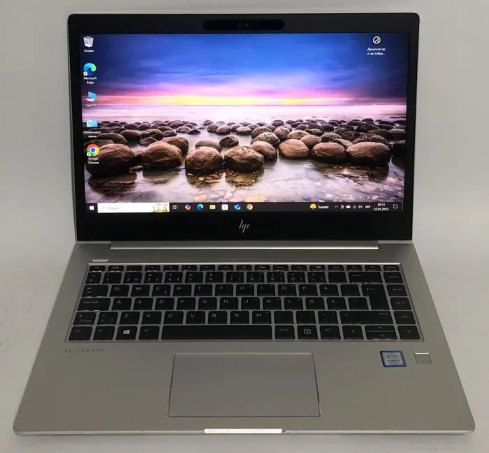 Ультрабук HP EliteBook Folio 1040 G4 / 14" (1920x1080) IPS / Intel Core i5-7200U (2 (4) ядра по 2.5 - 3.1 GHz) / 8 GB DDR4 / 256 GB SSD / Intel HD Graphics 620 / WebCam / Win 10 Pro б/в - зображення 2