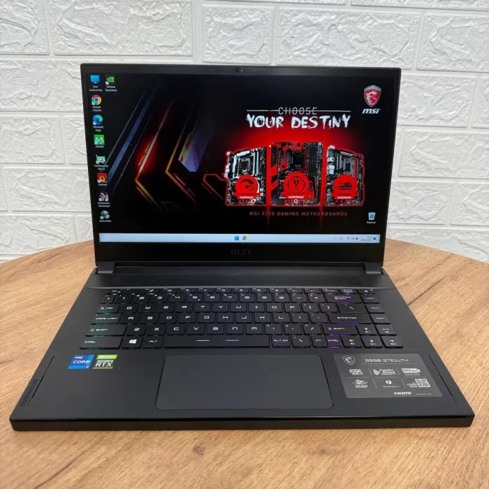 Ігровий ноутбук MSI GS66 Stealth 11UH / 15.6" (1920x1080) IPS / Intel Core i7-11800H (8 (16) ядер по 1.9 - 4.6 GHz) / 32 GB DDR4 / 1000 GB SSD / nVidia GeForce RTX 3080, 16 GB GDDR6, 256-bit / WebCam б/в - зображення 2