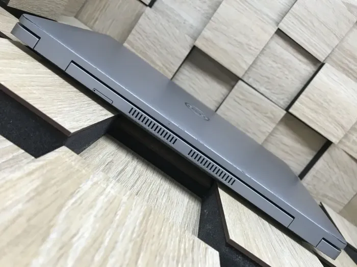 Ультрабук Б-клас Dell Latitude 5420 / 14" (1920x1080) IPS / Intel Core i5-1135G7 (4 (8) ядра по 4.2 GHz) / 8 GB DDR4 / 256 GB SSD M.2 / Intel Iris Xe Graphics / WebCam / Windows 10 б/в - зображення 7