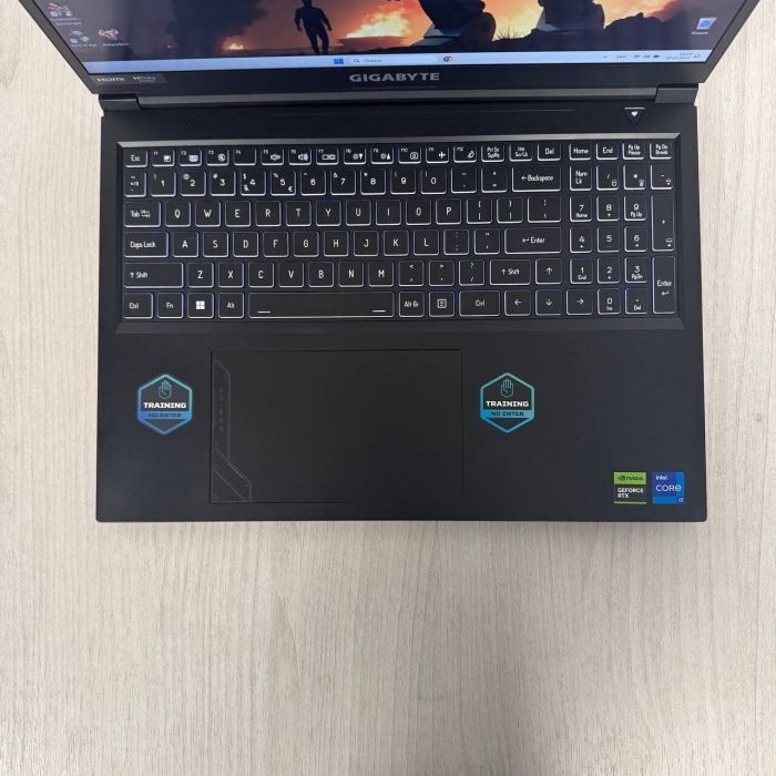 Ігровий ноутбук Gigabyte G6 KF / 16" (1920x1200) IPS / Intel Core i7-13620H (10 (16) ядер по 3,6 - 4,9 ГГц) / 16 ГБ DDR5 / 1000 ГБ SSD / nVidia GeForce RTX 4060, 8 ГБ GDDR6, 128-біт / Веб-камера б/в - изображение 3
