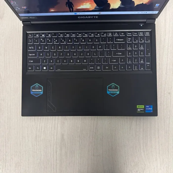 Ігровий ноутбук Gigabyte G6 KF / 16" (1920x1200) IPS / Intel Core i7-13620H (10 (16) ядер по 3,6 - 4,9 ГГц) / 16 ГБ DDR5 / 1000 ГБ SSD / nVidia GeForce RTX 4060, 8 ГБ GDDR6, 128-біт / Веб-камера б/в - зображення 3