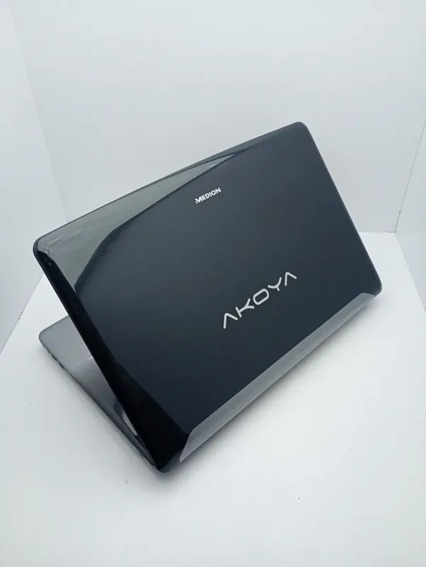 Ноутбук Acer Medion E7222 / 17.3" (1600x900) TN / Intel Core i3-2370M (2 (4) ядра по 2.4 GHz) / 6 GB DDR3 / 750 GB HDD / Intel HD Graphics 3000 / WebCam б/в - зображення 7