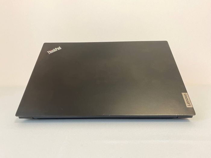 Ноутбук Б-клас Lenovo ThinkPad E15 Gen 2 / 15.6" (1920x1080) TN / AMD Ryzen 5 4500U (6 ядер по 2.3 - 4.0 GHz) / 16 GB DDR4 / 256 GB SSD M.2 / AMD Radeon Graphics / WebCam / HDMI б/в - зображення 9