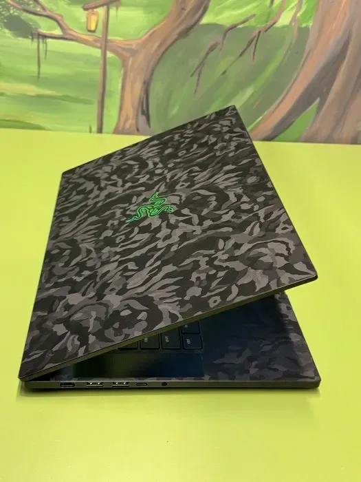 Ігровий ноутбук Razer Blade 15 / 15.6" (2560x1440) IPS / Intel Core i7-13800H (14 (20) ядер по 2.5 - 5.2 GHz) / 16 GB DDR5 / 1000 GB SSD / nVidia GeForce RTX 4070, 8 GB GDDR6, 128-bit / WebCam / HDMI б/в - зображення 5