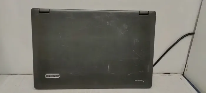 Ноутбук Б-клас Acer Extensa 5635ZG / 15.6" (1366x768) TN / Intel Pentium T4500 (2 ядра по 2.3 GHz) / 4 GB DDR3 / 240 GB SSD / nVidia GeForce G105M, 512 MB GDDR3, 64-bit / Без АКБ б/в - зображення 6