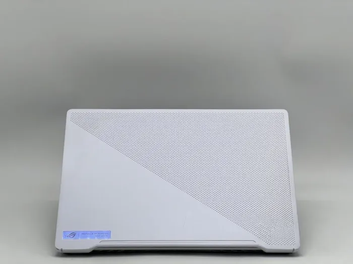 Ігровий ноутбук Б-класу Asus ROG Zephyrus G14 GA401QM / 14" (1920x1080) IPS / AMD Ryzen 7 5800HS (8 (16) ядер по 2,8 - 4,4 ГГц) / 16 ГБ DDR4 / 960 ГБ SSD / nVidia GeForce RTX 3060, 6 ГБ GDDR6, 192-біт б/в - зображення 5