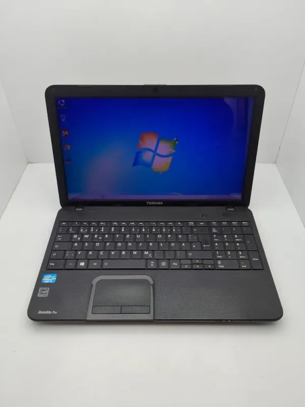 Ноутбук Toshiba Satellite C850 / 15.6" (1366x768) TN / Intel Core i5-3230M (2 (4) ядра по 2.6 - 3.2 GHz) / 6 GB DDR3 / 320 GB HDD / Intel HD Graphics 4000 / WebCam б/в - зображення 2