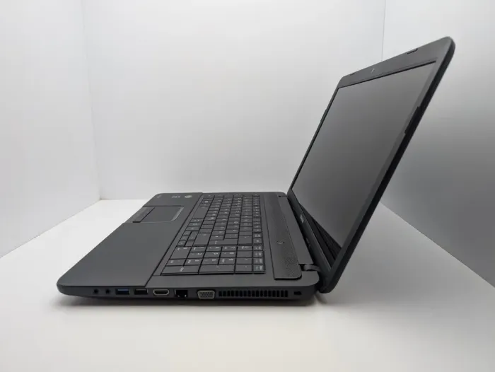Ноутбук Toshiba Satellite C870d / 17.3" (1600x900) TN / AMD E2-1800 (2 ядра по 1.7 GHz) / 6 GB DDR3 / 500 GB HDD / AMD Radeon HD 7340 Graphics / WebCam б/в - зображення 6