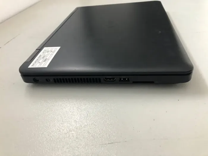 Ноутбук Б-клас Dell Latitude E5440 / 14" (1366x768) TN / Intel Core i3-4030U (2 (4) ядра по 1.9 GHz) / 4 GB DDR3 / 500 GB HDD / Intel HD Graphics 4400 / WebCam / DVD-ROM б/в - зображення 3