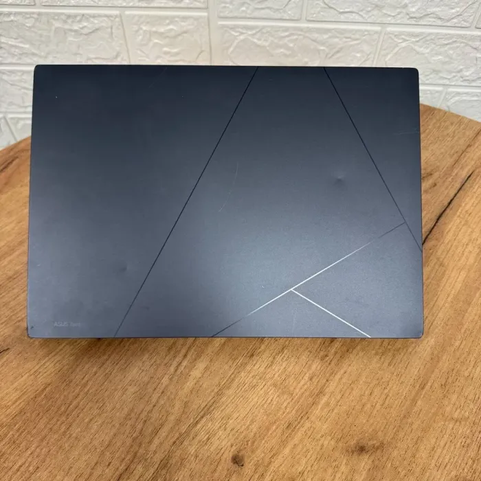 Ультрабук Б-клас Asus Zenbook Q410V / 14.5" (2880x1800) IPS Touch / Intel Core i5-13500H (12 (16) ядер по 3.5 -4.7 GHz) / 8 GB DDR4 / 512 GB SSD NVMe / Intel Iris Xe Graphics / WebCam б/в - зображення 3