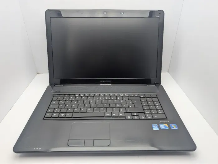 Ноутбук Medion Akoya E7216 / 17.3" (1600x900) TN / Intel Core i3-380M (2 (4) ядра по 2.53 GHz) / 6 GB DDR3 / 320 GB HDD / Intel HD Graphics / WebCam / АКБ не тримає б/в - зображення 3