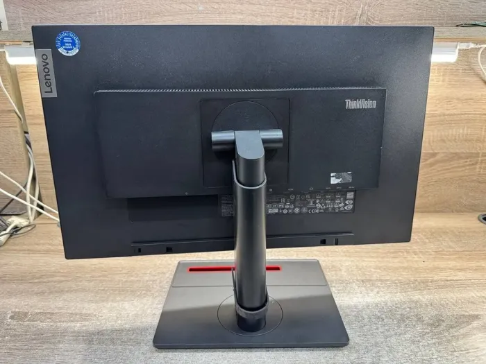 Монітор Lenovo ThinkVision T24i-2L / 24" (1920x1080) IPS / VGA, DisplayPort, HDMI, USB 3.0 / VESA 100x100 б/в - зображення 5