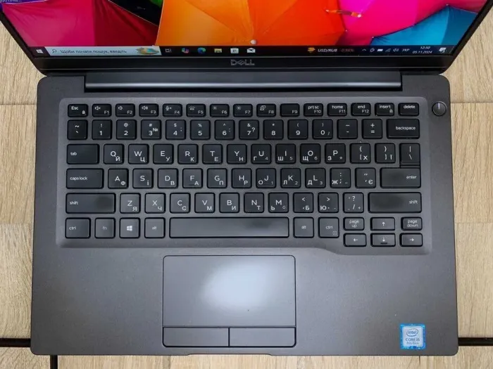 Ультрабук Б-клас Dell Latitude 7400 / 14" (1920x1080) IPS / Intel Core i5-8365U (4 (8) ядра по 1.6 - 4.1 GHz) / 8 GB DDR4 / 240 GB SSD M.2 / Intel UHD Graphics 620 / WebCam / Windows 10 б/в - зображення 4