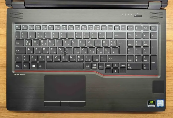 Мобільна робоча станція Fujitsu Celsius H780 / 15.6" (1920x1080) IPS / Intel Core i7-8750H (6 (12) ядер по 2.2 - 4.1 GHz) / 32 GB DDR4 / 512 GB SSD / nVidia Quadro P600, 4 GB GDDR5, 128-bit / 4G / HDMI / Windows 10 б/в - зображення 3