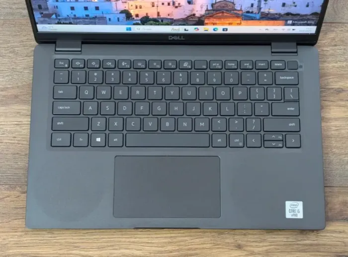 Ультрабук Dell Latitude 7410 / 14" (1920x1080) IPS / Intel Core i5-10310U (4 (8) ядра по 1.7 - 4.4 GHz) / 8 GB DDR4 / 256 GB SSD / Intel UHD Graphics / WebCam б/в - зображення 3