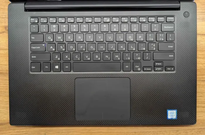 Мобільна робоча станція Б-клас Dell Precision 5510 / 15.6" (3840x2160) IPS Touch / Intel Core i7-6820HQ (4 (8) ядра по 2.7 - 3.6 GHz) / 32 GB DDR4 / 1000 GB SSD / nVidia Quadro M1000M, 2 GB DDR3, 128-bit / HDMI / Windows 10 б/в - зображення 4