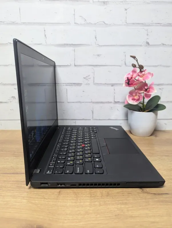 Ноутбук Lenovo ThinkPad A475 / 14" (1920x1080) IPS Touch / AMD Pro A12-8830B (4 ядра по 2.5 - 3.4 GHz) / 16 GB DDR4 / 256 GB SSD / AMD Radeon R7 Graphics / WebCam б/в - зображення 4
