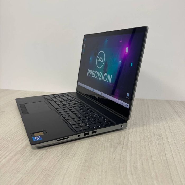 Ігровий ноутбук Б-класу Dell Precision 7560 / 15,6" (1920x1080) IPS Touch / Intel Core i7-11850H (8 (16) ядер по 2,1 - 4,8 ГГц) / 32 ГБ DDR4 / 512 ГБ SSD NVMe / nVidia GeForce RTX 3080, 16 ГБ GDDR6, 256-біт / WebCam б/в - зображення 5