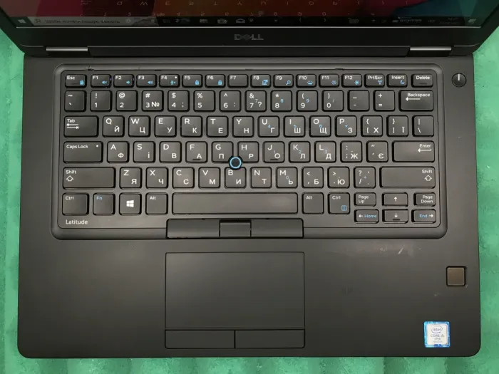 Ноутбук Dell Latitude 5480 / 14" (1920x1080) IPS Touch / Intel Core i5-7200U (2 (4) ядра по 2.5 - 3.1 GHz) / 8 GB DDR4 / 256 GB SSD M.2 / Intel HD Graphics 620 / WebCam / Fingerprint / USB 3.1 / HDMI / Windows 10 б/в - зображення 4