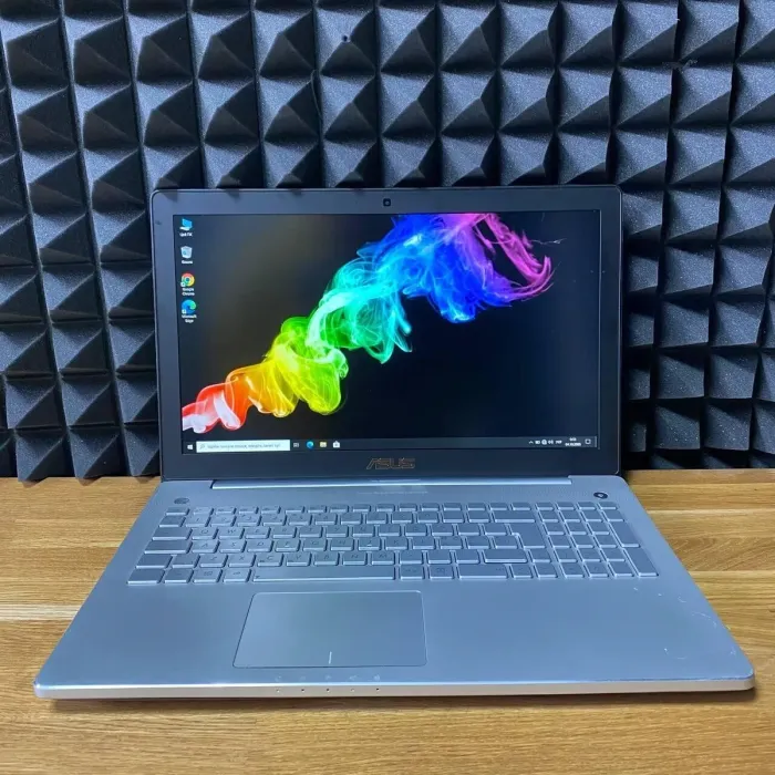 Ноутбук Asus N550J / 15.6" (1920x1080) TN / Intel Core i7-4700HQ (4 (8) ядра по 2.4 - 3.4 GHz) / 16 GB DDR3 / 240 GB SSD / nVidia GeForce GT 750M, 2 GB GDDR5, 128-bit / WebCam / HDMI б/в - зображення 2