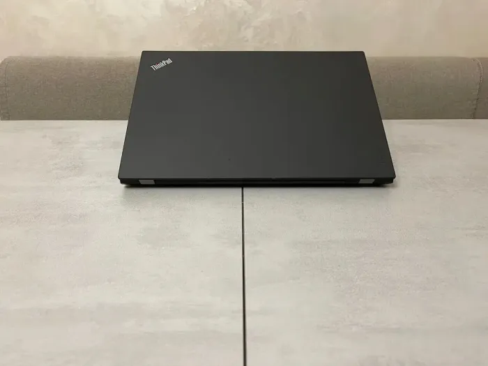 Робоча станція Lenovo ThinkPad / 15.6" IPS / Core i7-6500U (2(4) ядра по 2.5-3.1 GHz) / 16GB DDR3 / 240GB SSD NEW / Quadro M500M, 2GB DDR3, 64bit / WebCam / HDMI б/в - зображення 8