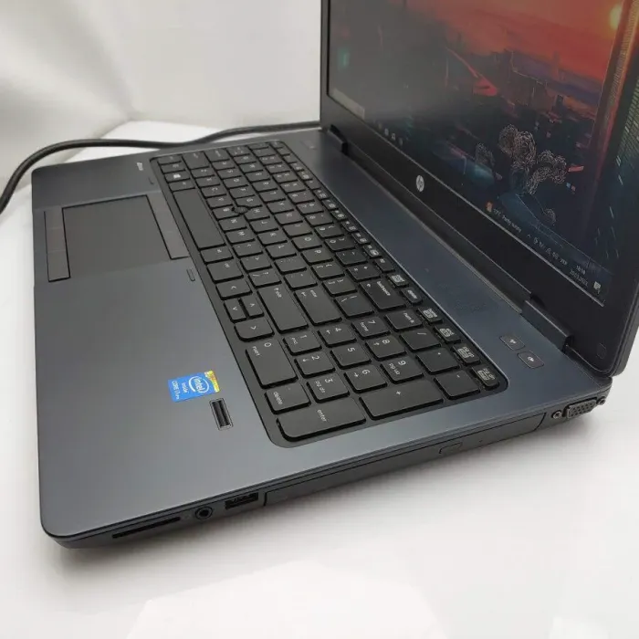 Робоча станція Б-клас HP ZBook 15 / 15.6" IPS / Core i7-4800MQ (4(8) ядра по 2.7-3.7GHz) / 8GB DDR3 / 512GB SSD / Quadro K2100M, 2GB GDDR5, 128-bit / WebCam / DVD-ROM / Win Pro б/в - зображення 5