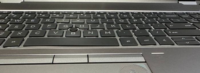 Мобільна робоча станція HP ZBook 17 G7 / 17,3" (1920x1080) IPS / Intel Core i5-10400H (4 (8) ядра по 2,6 - 4,6 ГГц) / 32 ГБ DDR4 / 256 ГБ SSD + 256 ГБ SSD / nVidia Quadro T1000, 4 ГБ GDDR5, 128-біт / WebCam б/в - изображение 8