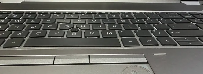 Мобільна робоча станція HP ZBook 17 G7 / 17,3" (1920x1080) IPS / Intel Core i5-10400H (4 (8) ядра по 2,6 - 4,6 ГГц) / 32 ГБ DDR4 / 256 ГБ SSD + 256 ГБ SSD / nVidia Quadro T1000, 4 ГБ GDDR5, 128-біт / WebCam б/в - зображення 8