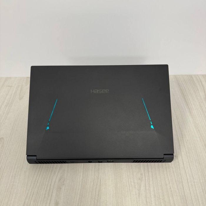 Ігровий ноутбук Hasee Z8D6 / 15.6" (1920x1080) IPS / Intel Core i7-12650H (10 (16) ядер по 3,5 - 4,7 ГГц) / 16 ГБ DDR4 / 512 ГБ SSD NVMe / nVidia GeForce RTX 4060, 8 ГБ GDDR6, 128-біт / WebCam б/в - зображення 3