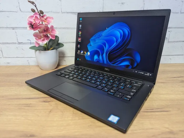 Ноутбук Dell Latitude 7490 / 14" (1920x1080) TN Touch / Intel Core i5-8350U (4 (8) ядра по 1.7 - 3.6 GHz) / 16 GB DDR4 / 128 GB SSD / Intel UHD Graphics 620 / WebCam б/в - зображення 4