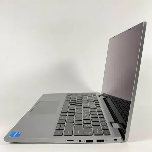 Ноутбук-трансформер Б-клас Dell Latitude 3330 / 13.3" (1920x1080) IPS Touch / Intel Core i5-1155G7 (4 (8) ядра по 2.5 - 4.5 GHz) / 8 GB DDR4 / 512 GB SSD / Intel Iris Xe Graphics / WebCam / HDMI б/в - зображення 5