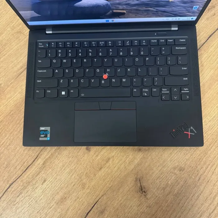 Ультрабук Б-клас Lenovo Thinkpad X1 Carbon Gen9 / 14" (1920x1200) IPS / Intel Core i5-1135G7 (4 (8) ядра по 2.4 - 4.2 GHz) / 16 GB DDR4 / 512 GB SSD / Intel Iris Xe Graphics / WebCam б/в - зображення 7