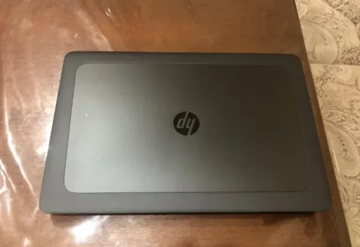 Робоча станція HP ZBook 15 G3 / 15.6" (1920x1080) IPS / Intel Core i7-6700HQ (4 (8) ядра по 2.6 - 3.5 GHz) / 16 GB DDR4 / 256 GB SSD / nVidia Quadro M1000M, 2 GB GDDR5, 128-bit / WebCam б/в - зображення 3