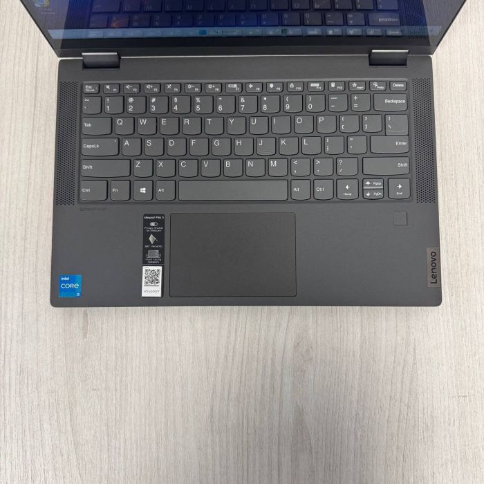 Ноутбук-трансформер Lenovo IdeaPad Flex 5 14ITL05 x360 / 14" (1920x1080) IPS Touch / Intel Core i5-1135G7 (4 (8) ядра по 2.4 - 4.2 GHz) / 4 GB DDR4 / 128 GB SSD M.2 / Intel Iris Xe Graphics / NoWebCam б/в - зображення 4