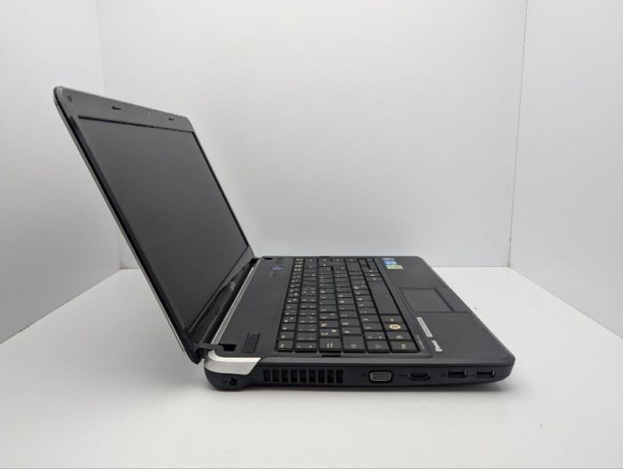 Ноутбук Fujitsu LifeBook LH531 / 14" (1366x768) TN / Intel Core i5-2430M (2 (4) ядра по 2.4 - 3.0 GHz) / 6 GB DDR3 / 500 GB HDD / Intel HD Graphics 3000 / WebCam / DVD-ROM б/в - зображення 3