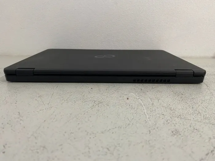 Нетбук Б-клас Fujitsu LifeBook U727 / 12.5" (1920x1080) IPS / Intel Core i5-6200U (2 (4) ядра по 2.3 - 2.8 GHz) / 8 GB DDR4 / 128 GB SSD / Intel HD Graphics 620 / WebCam б/в - зображення 7