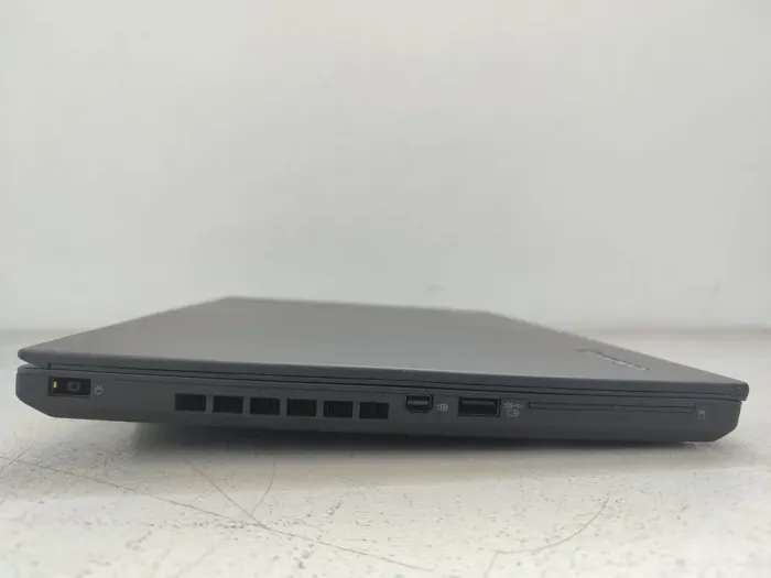 Ноутбук Lenovo ThinkPad T440 / 14" (1600x900) TN / Intel Core i5-4300U (2 (4) ядра по 1.9 - 2.9 GHz) / 8 GB DDR3 / 128 GB SSD / Intel HD Graphics 4400 / WebCam б/в - зображення 3