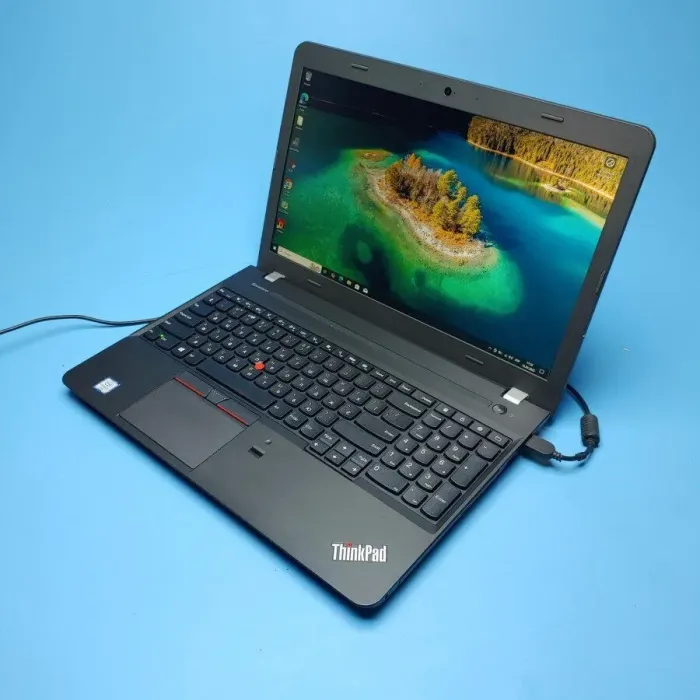 Ноутбук Б-клас Lenovo ThinkPad E560 / 15.6" (1920x1080) IPS / Intel Core i7-6500U (2 (4) ядра по 2.5 - 3.1 GHz) / 8 GB DDR3 / 240 GB SSD / AMD Radeon R7 M370, 2 GB GDDR5, 128-bit / WebCam / Win 10 Pro б/в - зображення 2