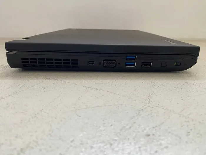 Ноутбук Lenovo ThinkPad T530i / 15.6" (1366x768) TN / Intel Core i5-3320M (2 (4) ядра по 2.6 - 3.3 GHz) / 8 GB DDR3 / 120 GB SSD / Intel HD Graphics 4000 / VGA б/в - зображення 3