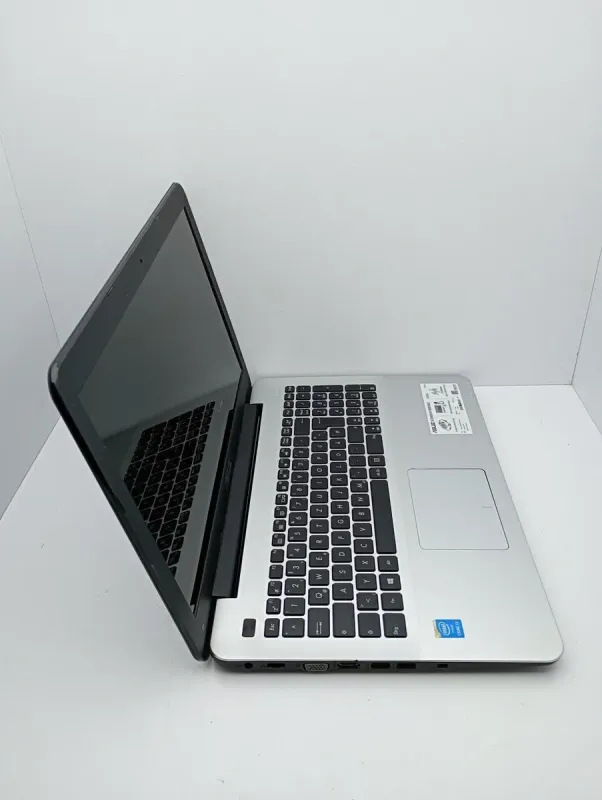 Ноутбук Asus R556l / 15.6" (1366x768) TN / Intel Core i3-4030U (2 (4) ядра по 1.9 GHz) / 8 GB DDR3 / 500 GB HDD / Intel HD Graphics 4400 / WebCam б/в - зображення 7