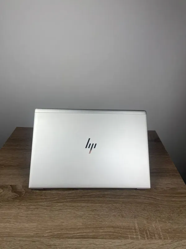 Ультрабук HP EliteBook 850 G5 / 15.6" (1920x1080) TN / Intel Core i5-8350U (4 (8) ядра по 1.7 - 3.6 GHz) / 8 GB DDR4 / 256 GB SSD / Intel UHD Graphics 620 / WebCam / Win 10 Pro б/в - зображення 3