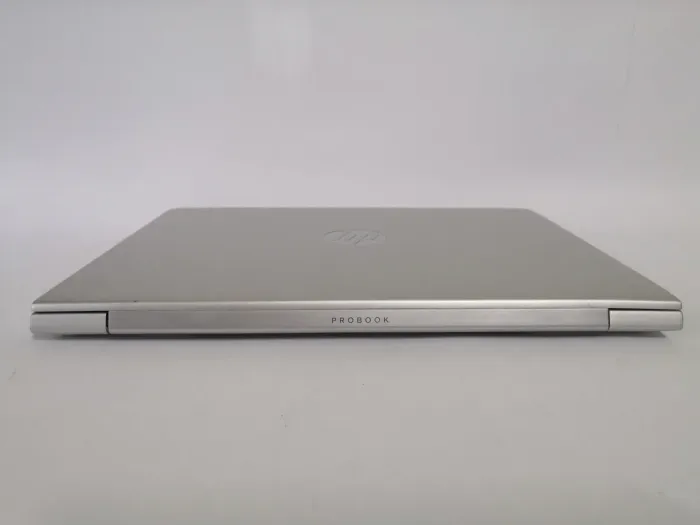 Ультрабук Б-класс HP ProBook 430 G6 / 13.3" TN / Core i3-8145U (2(4) ядра по 2.1-3.9 GHz) / 8GB DDR4 / 128GB SSD / UHD Graphics / WebCam б/в - зображення 6