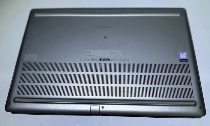 Ноутбук Dell Precision 7550 / 15.6" (1920x1080) IPS / Intel Core i7-10750H (6 (12) ядер по 2.6 - 5.0 GHz) / 32 GB DDR4 / 512 GB SSD / Intel UHD Graphics / WebCam б/в - зображення 5