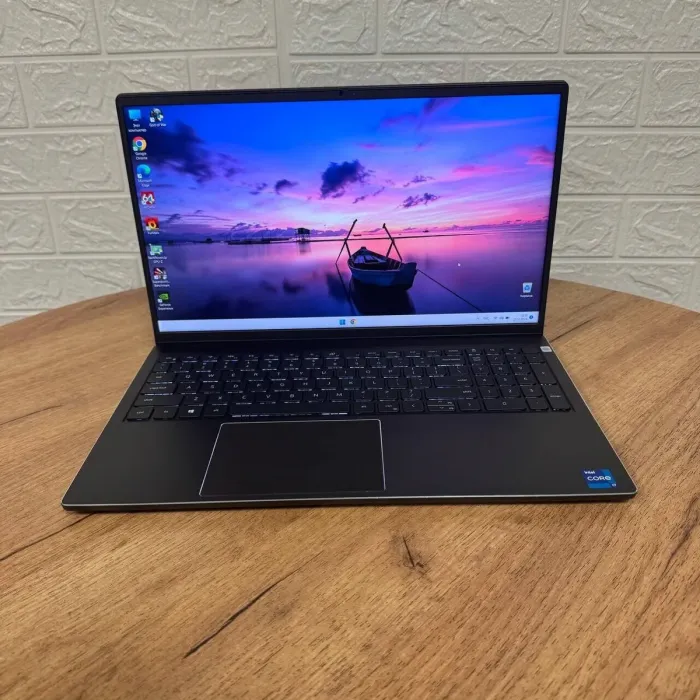 Ігровий ультрабук Б-клас Dell Vostro 15 7510 / 15.6" (1920x1080) IPS / Intel Core i7-11800H (8 (16) ядер по 2.3 - 4.6 GHz) / 16 GB DDR4 / 256 GB SSD / nVidia GeForce RTX 3050 Ti, 4 GB GDDR6, 128-bit / WebCam б/в - зображення 2